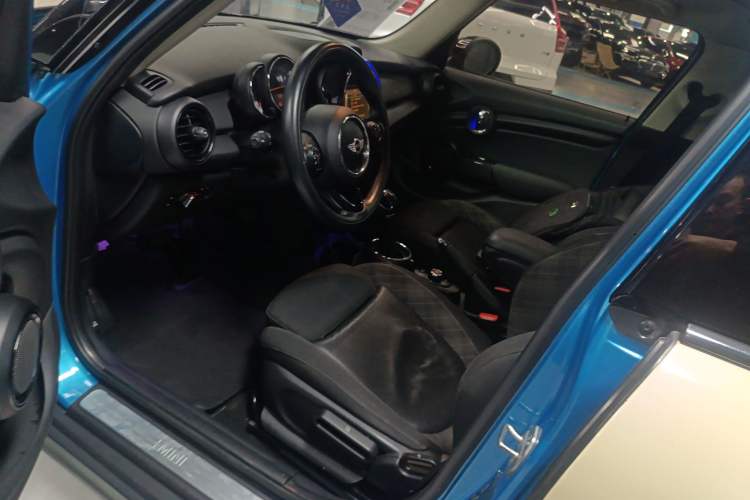 Used MINI 2016 1.5T COOPER Five-Door Edition