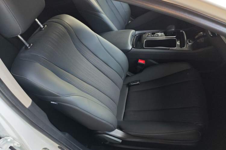 Used GAC Trumpchi GA6 2022 270T Automatic Elite Edition