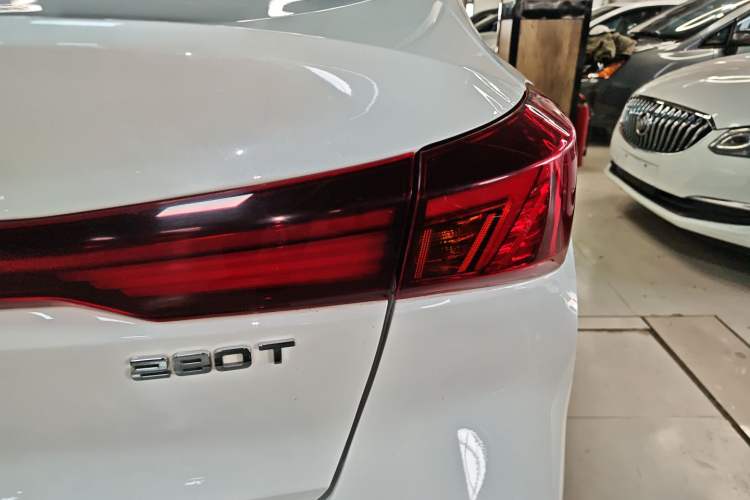 Used Changan Eado 2023 Changan Edition PLUS Blue Whale NE 1.4T GDI DCT Prestige Version
