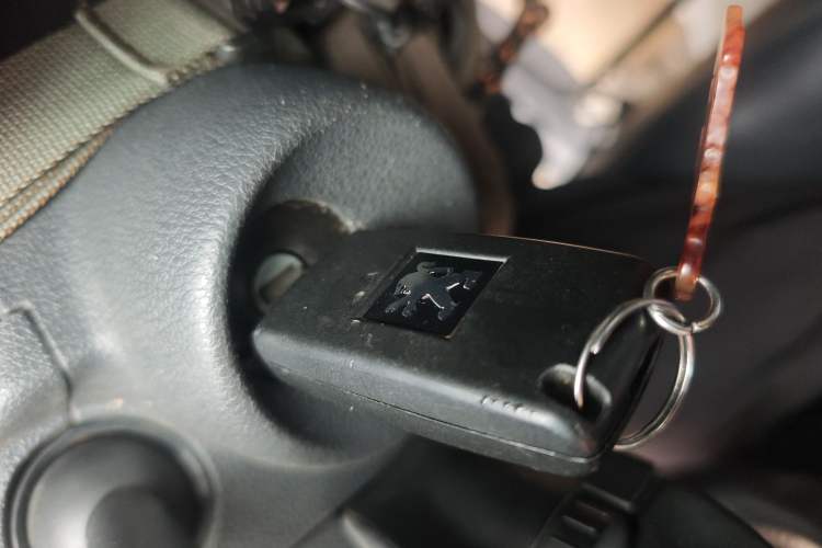 Used Peugeot 3008 2011 1.6T Luxury Model
