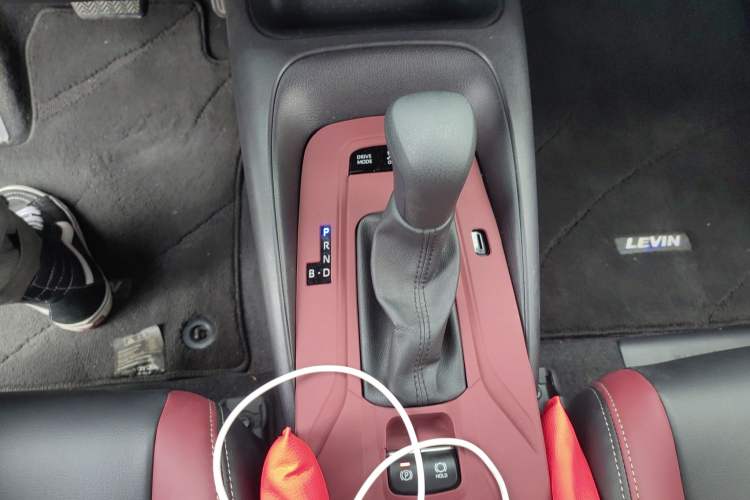 Used Toyota Levin 2022 Dual-Motor 1.8H E-CVT Leading Edition