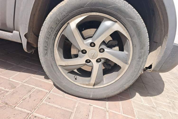 Used Haima S5 2017 Strong-Performance Version 1.6L Manual Luxury Model Right Front Wheel Hub