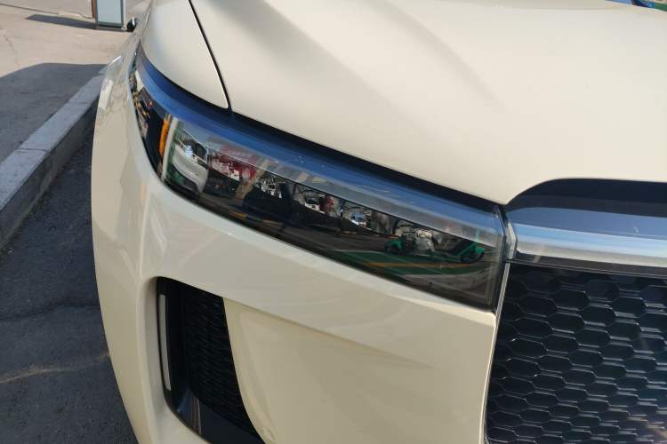 Used Li Auto ONE 2020 Extended-Range 6-Seater Version
