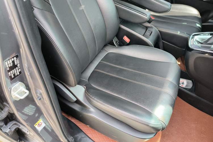 Used GAC Trumpchi M6 2021 270T DCT Luxury Edition (6-seater)
