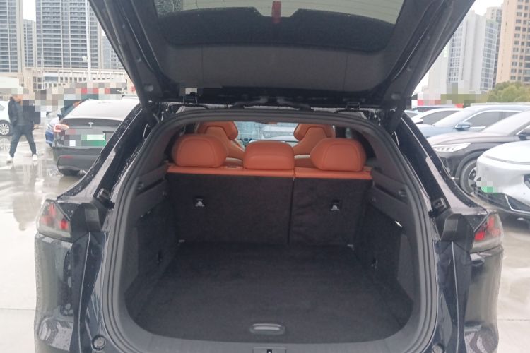 Used Deepal S07 2025 215Max Huawei Qiankun Intelligent Driving ADS SE Range-Extended Version Trunk