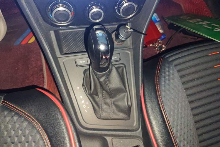 Used Volkswagen Lavida 2017 1.6L Automatic Fashion Edition
