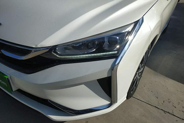 Used Dongfeng Aeolus Yixuan 2020 230T Automatic Dazzle Track Edition