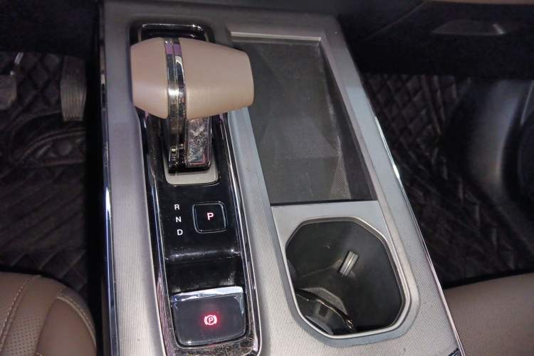 Used GAC Trumpchi GS4 2024 MAX 1.5T Flagship Edition Gear Lever