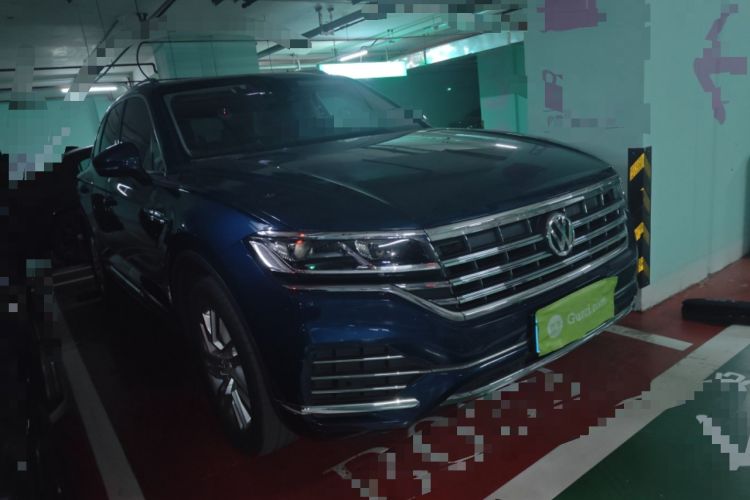 Used Volkswagen Touareg 2019 2.0TSI Ruiyi Edition China VI Standard Front Right 45 Deg