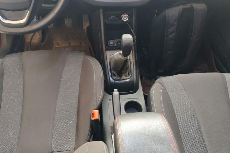 Used Baojun 310 2016 1.2L manual Comfort trim level
