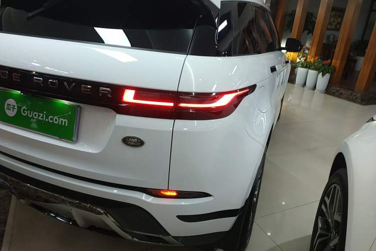 Used Land Rover Range Rover Evoque 2024 Aurora L 249 PS Prestige Light-Chasing Edition