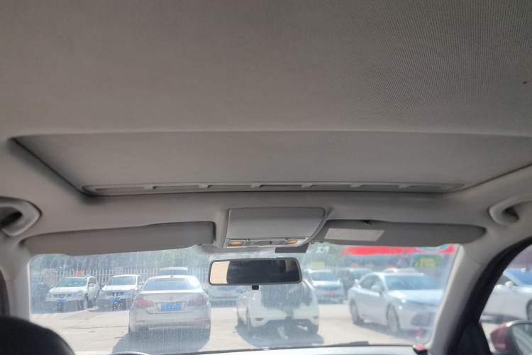 Used Volkswagen Gran Lavida 2013 1.6L Automatic Comfort Model
