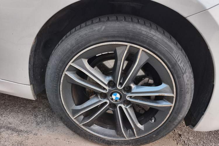 Used BMW 1 Series 2022 120i M Sport Edition Right Front Wheel Hub