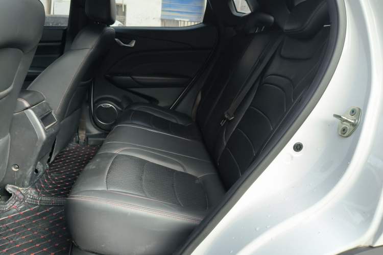 Used Dongfeng Fengon 500 2022 1.5L Manual Enjoyment Model
