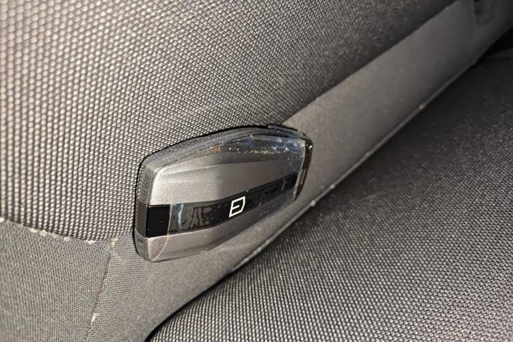 Used Farizon Super VAN 2025 Yucheng Action-Pak, Short-Axle 68kWh ZhiXin, 5-seater
