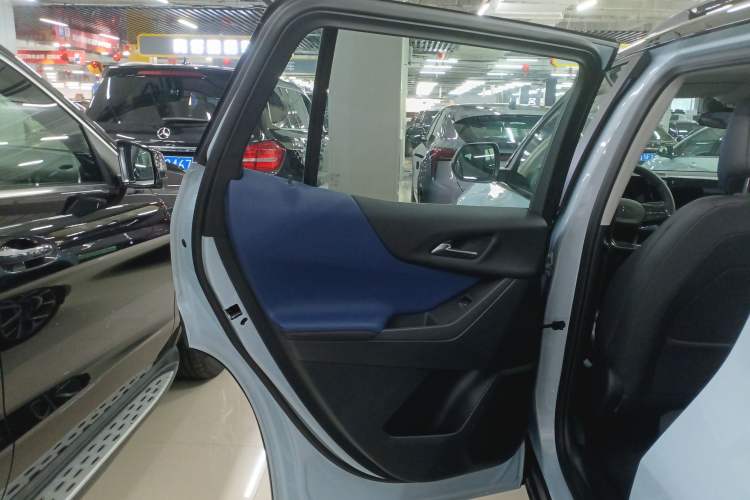 Used Chevrolet Equinox Plus 2024 102km RS Ultimate Edition
