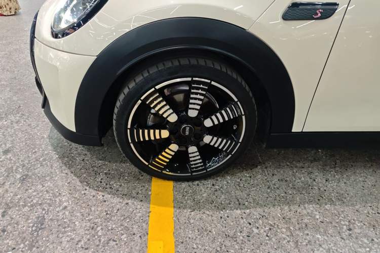 Used MINI MINI 2022 2.0T COOPER S Artist Five-Door Edition