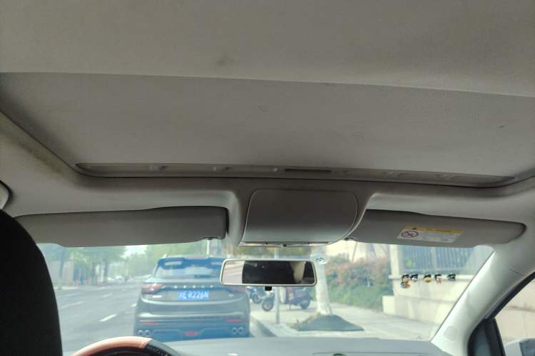 Used Volkswagen Polo 2016 1.6L Automatic Comfort Model
