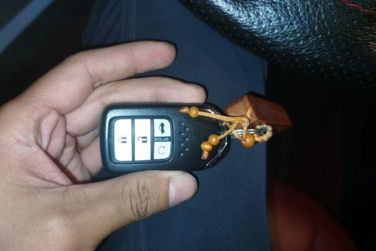 Used Honda Civic 2016 220TURBO CVT Luxury Edition Vehicle Key