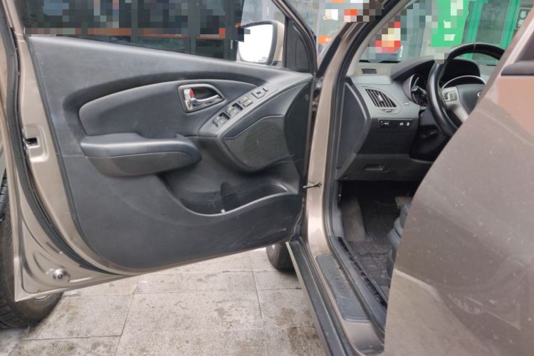 Used Hyundai ix35 2012 2.0L Automatic Two-Wheel Drive Elite Edition GLS
