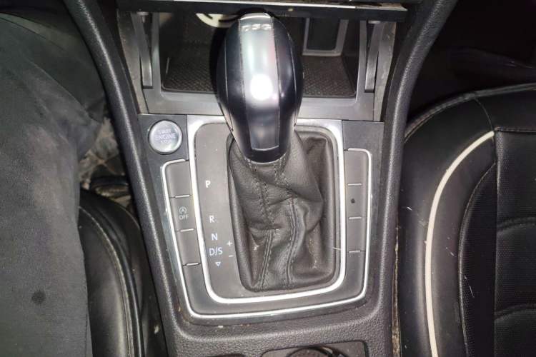 Used Volkswagen Golf 2020 Zhiai Edition 200TSI DSG Comfortable & Ambitious Version