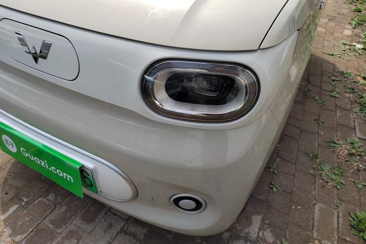 Used Wuling Hongguang MINIEV 2024 3rd Generation 215km Youth Edition Left Front Headlight