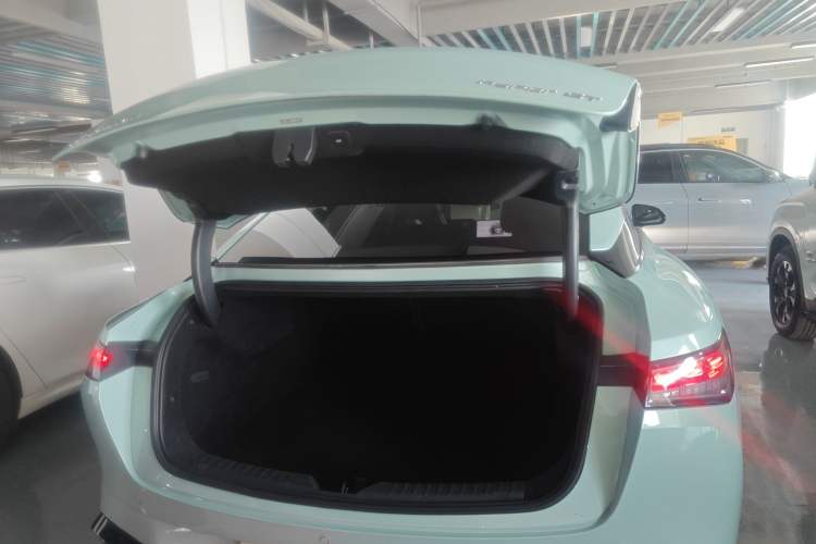 Used Hyptec GT 2023 560 Rear-Drive Seven-Wing Edition
