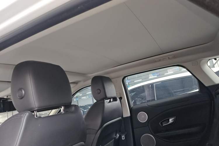 Used Land Rover Range Rover Evoque 2018 240PS PURE Style Edition