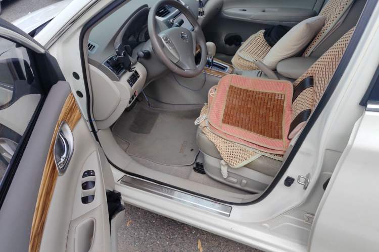 Used Nissan Sylphy 2014 1.6XV CVT Deluxe Edition
