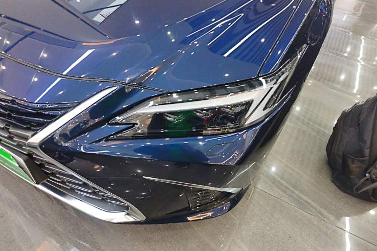 Used Lexus ES 2025 200 Premium Edition