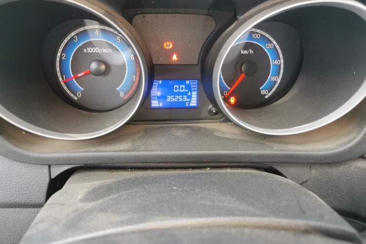 Used Chana Ruixing M70 2019 1.5L Comfort Version 6-Seater China VI Standard Flat Roof Liftback Doors – DAM15KL
