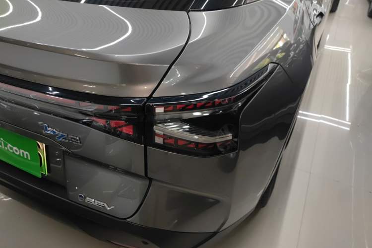 Used Toyota bZ3 2023 616 km Long-Range PRO
