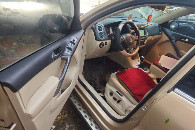 Used Volkswagen Tiguan 2012 2.0 TSI Automatic All-Wheel Drive Flagship Edition
