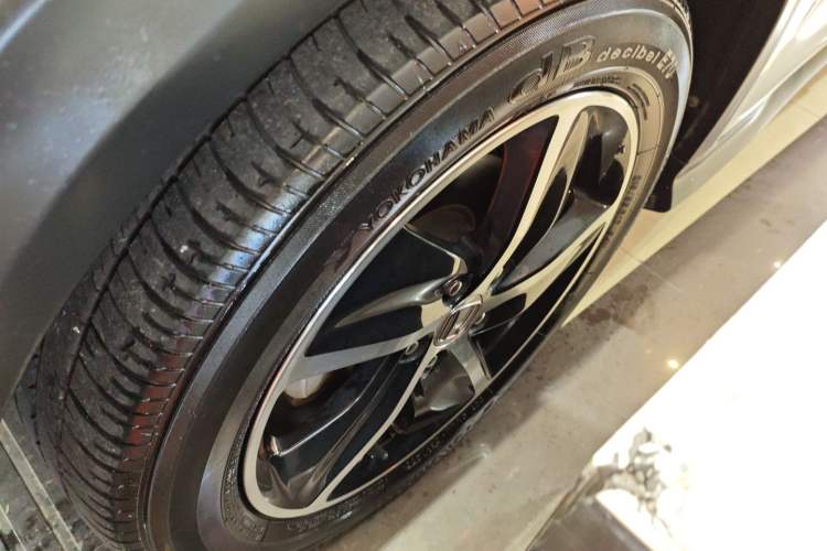 Used Honda Vezel 2020 1.5L CVT Pioneer Edition
