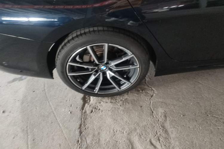 Used BMW 3 Series 2021 Second Facelift 325Li M Sport Package Right Rear Wheel Hub