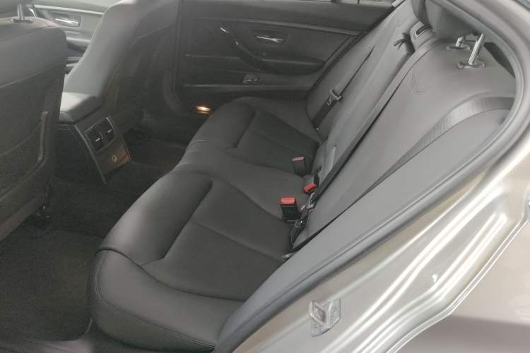 Used BMW 3 Series 2016 320Li Ambition Model Left Rear Seat