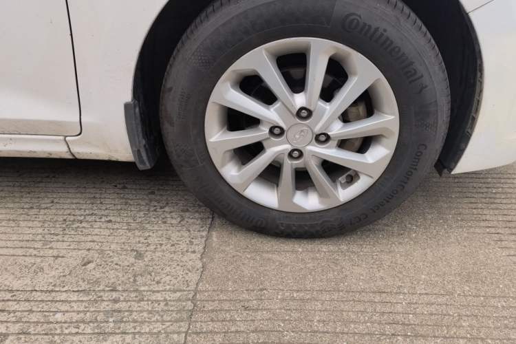 Used Hyundai Verna (older generation) 2017 1.4L Manual Huancai Edition China V Standard
