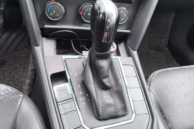 Used Volkswagen Lamando 2017 230TSI DSG Fashion Edition
