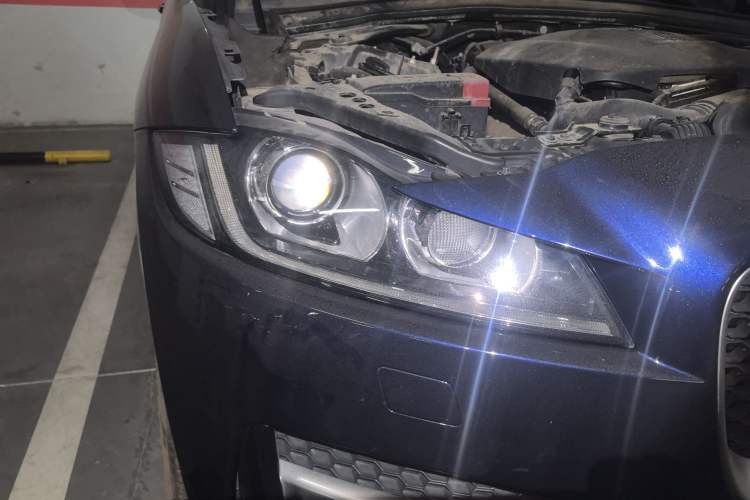 Used Jaguar F-PACE 2016 2.0T Two-Wheel-Drive R-Sport Sport Edition