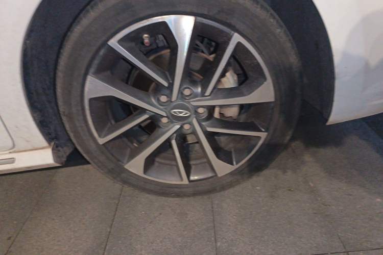 Used Chery Arrizo GX 2019 1.5T Manual New Color Version China V Standard Right Front Wheel Hub