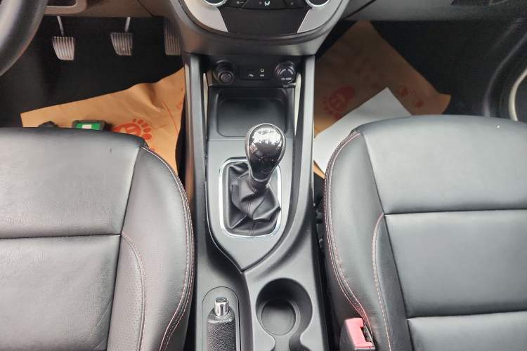 Used Changan CS35 2014 1.6L Manual Luxury Model China IV Standard
