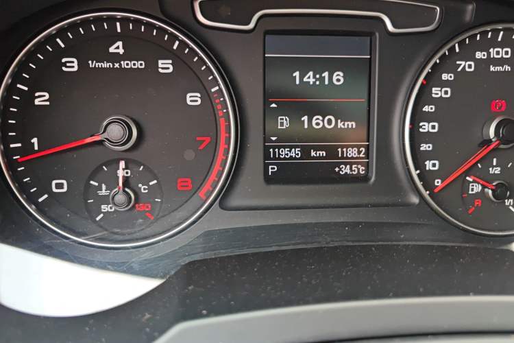 Used Audi Q3 2013 35 TFSI quattro Technology Edition Odometer Close Up
