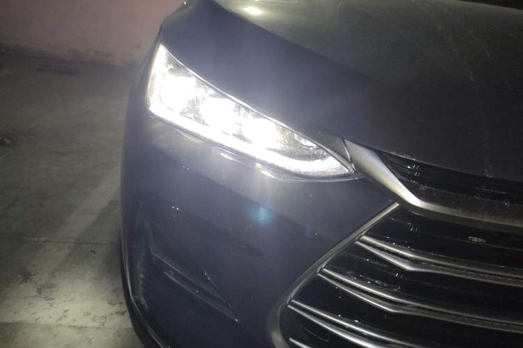 Used BYD Tang New Energy 2021 DM 2.0T Four-Wheel Drive High-Performance Flagship Model
