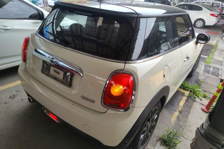 Used MINI 2016 1.5T COOPER

