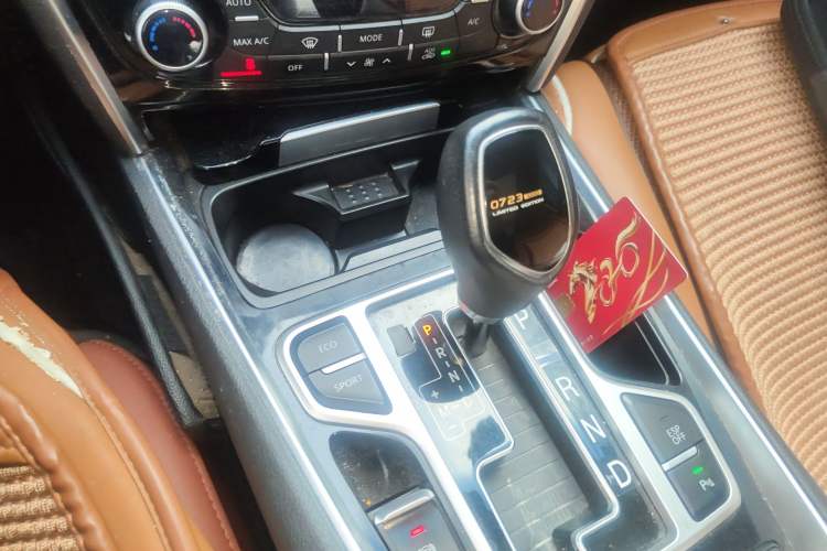 Used Geely Auto Emgrand GT 2015 1.8T Flagship Model Gear Lever