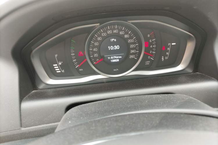 Used Volvo XC60 2017 T5 Smart Upgrade Edition