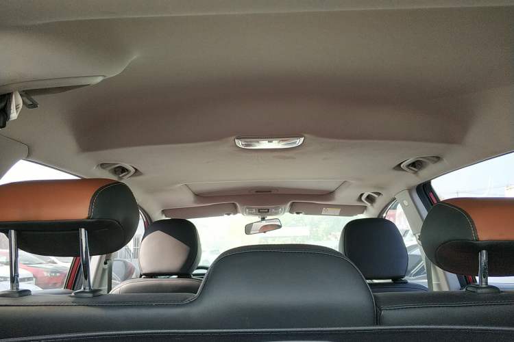 Used Geely Auto Vision X6 2020 1.4T CVT Luxury Edition Headliner