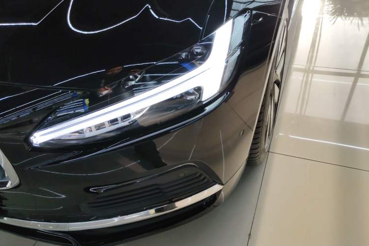 Used Volvo S90 New Energy 2024 Plug-in Hybrid Four-Wheel Drive Long-Range Luxury Smart Edition