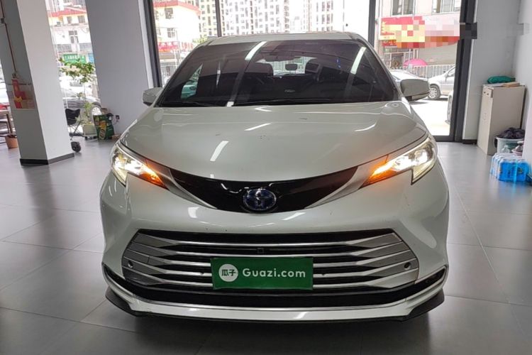 Used Toyota SIENNA 2021 2.5L Hybrid Platinum Edition
