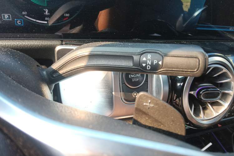 Used Mercedes-Benz GLB 2022 GLB 200 Stylish Edition Gear Lever